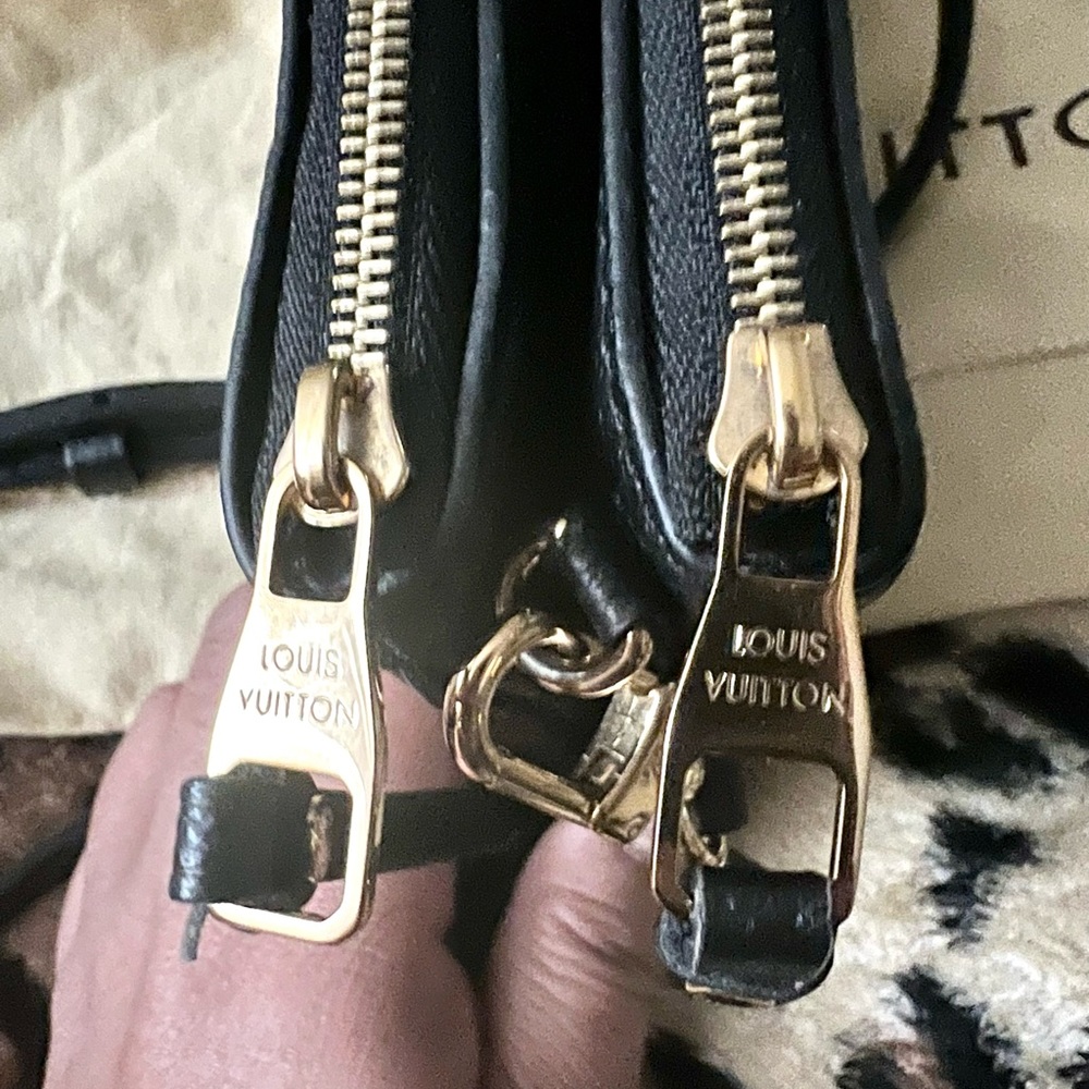 👑✅PRICE FIRM✅AUTHENTIC Louis Vuitton Bicolor Double Zip - Picture 6 of 17